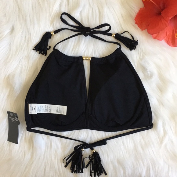 Keyhole Halter Bikini - Picture 3 of 7